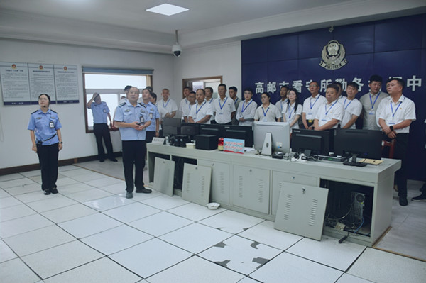 開(kāi)展違紀(jì)違法案件警示教育活動(dòng) (2)_副本.jpg